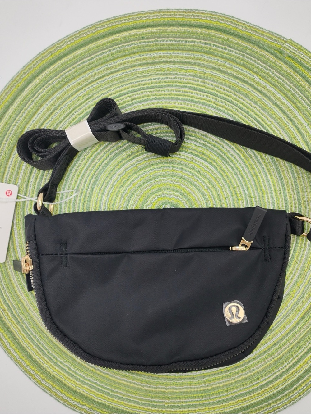Lululemon - All Night Festival Bag - Micro 2L - Black/Gold